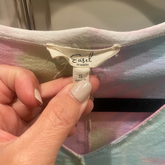 Easel Small Short Sleeve - Picture 3 of 4